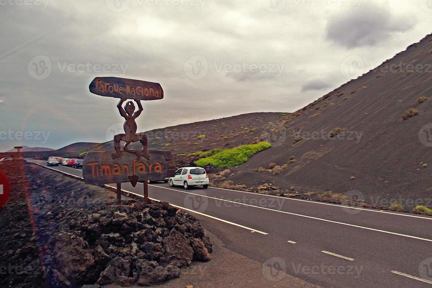 original vulcânico paisagens a partir de a espanhol ilha do Lanzarote foto