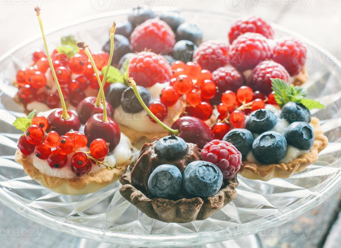 mini tortas de frutas foto