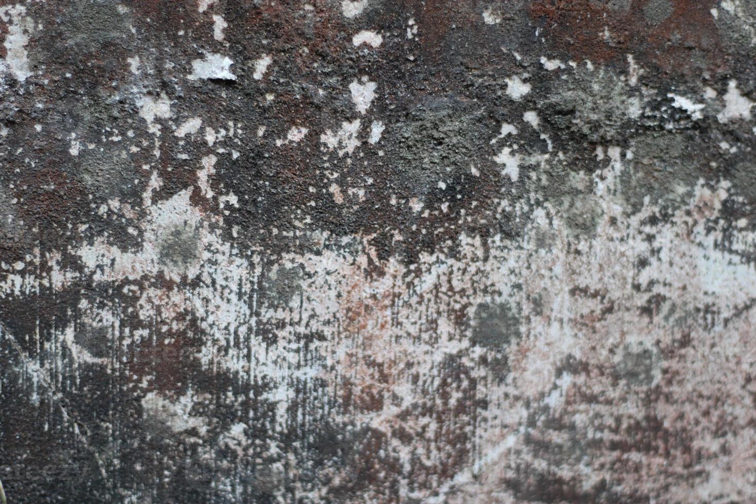 foto do vermelho parede textura com cimento em a parede