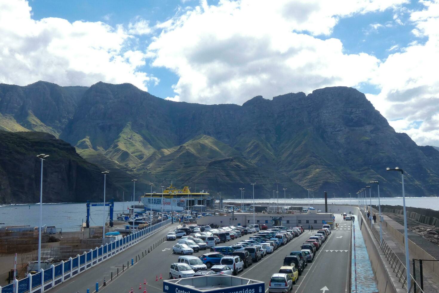 costa do agaete em a ilha do vovó canaria dentro a atlântico oceano. foto