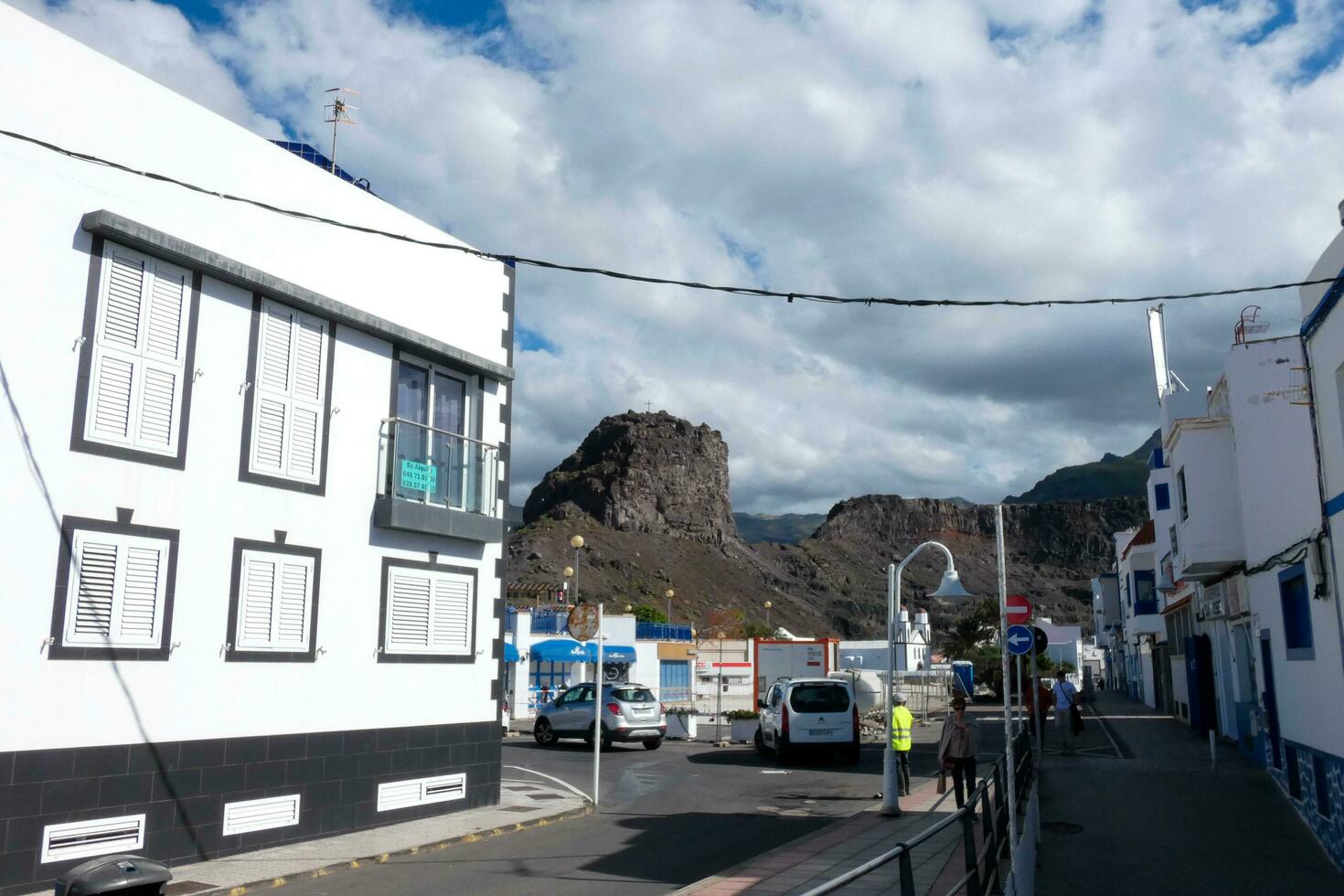 costa do agaete em a ilha do vovó canaria dentro a atlântico oceano. foto