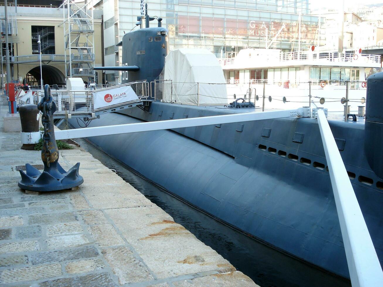 Gênova, Itália Outubro 24, 2018 galata mar museu. submarino nazário sauro s 518. foto