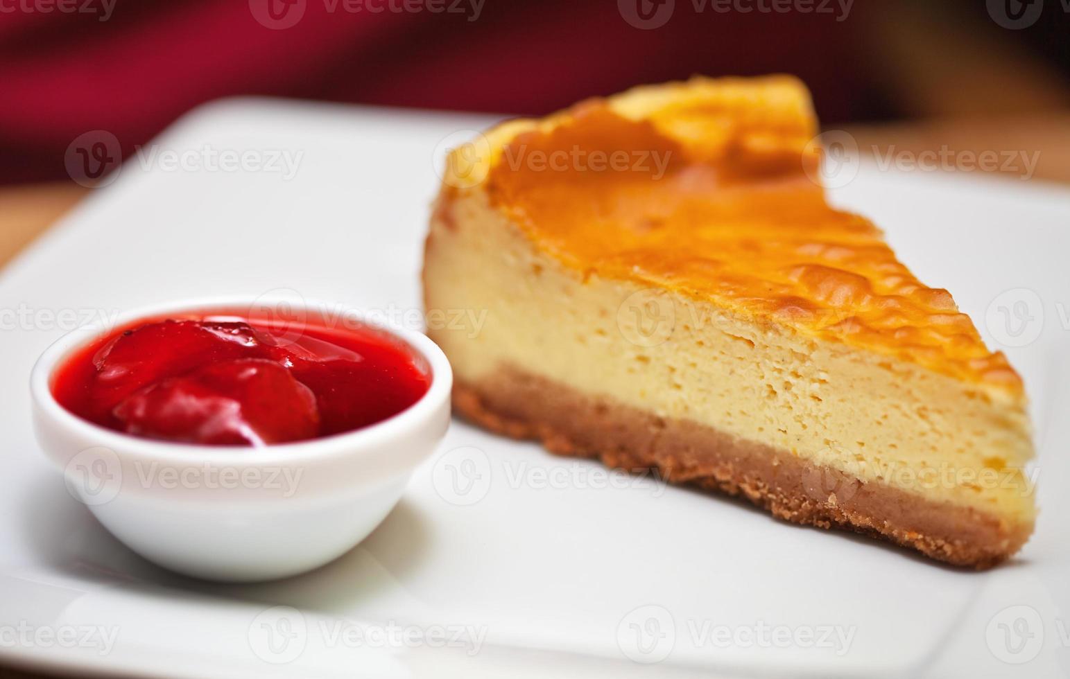 pedaço de bolo de queijo foto