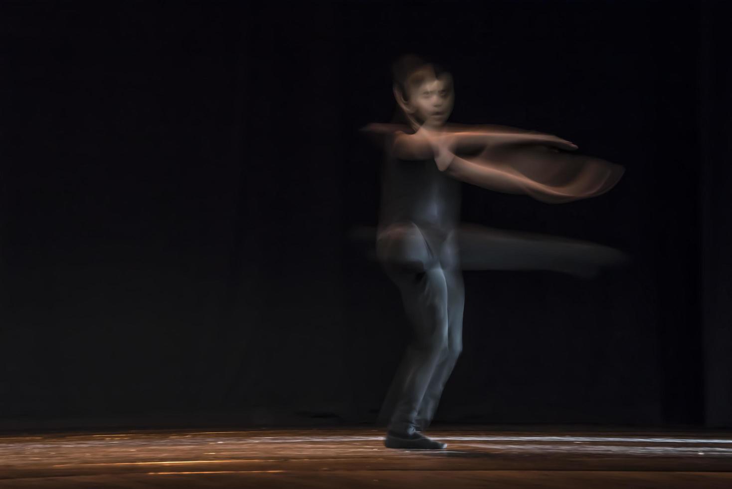 o movimento abstrato da dança foto