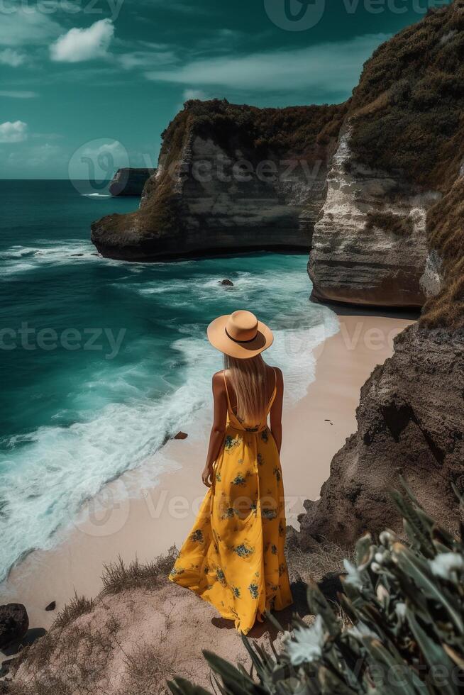 em pé mulher vestindo verão amarelo olhar, melhor praias. ai generativo foto