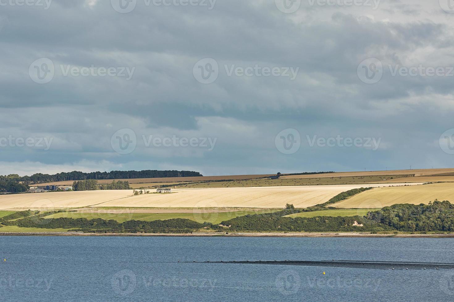 paisagem marinha e paisagem de invergordon na Escócia, Reino Unido foto