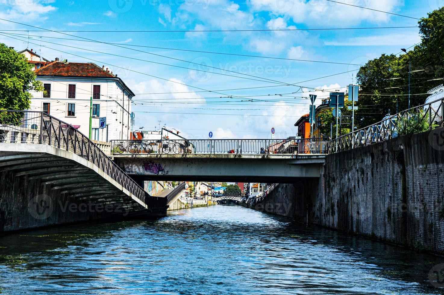 antiga forma de transporte em navigli, milão foto