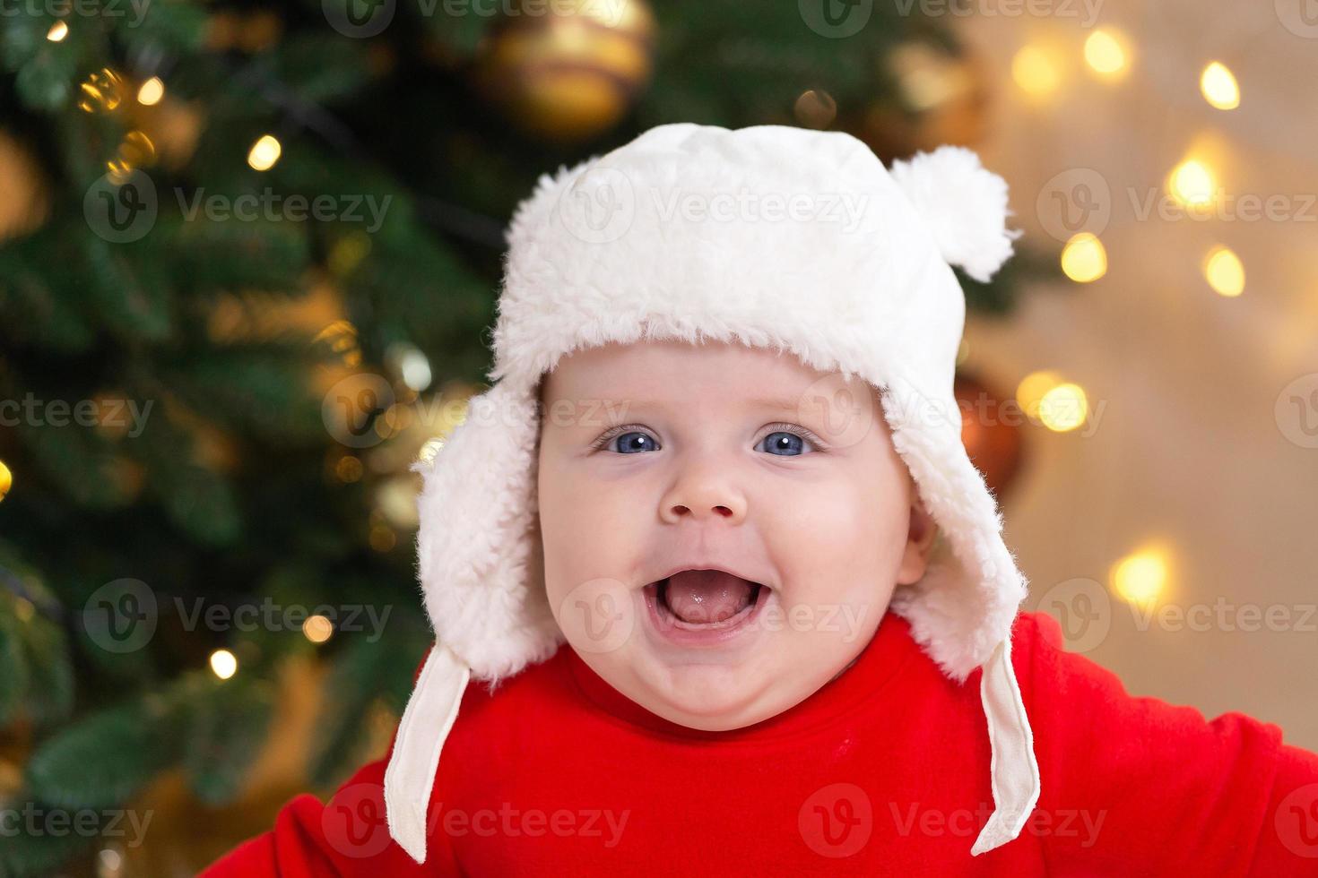 bebê de natal está sorrindo foto
