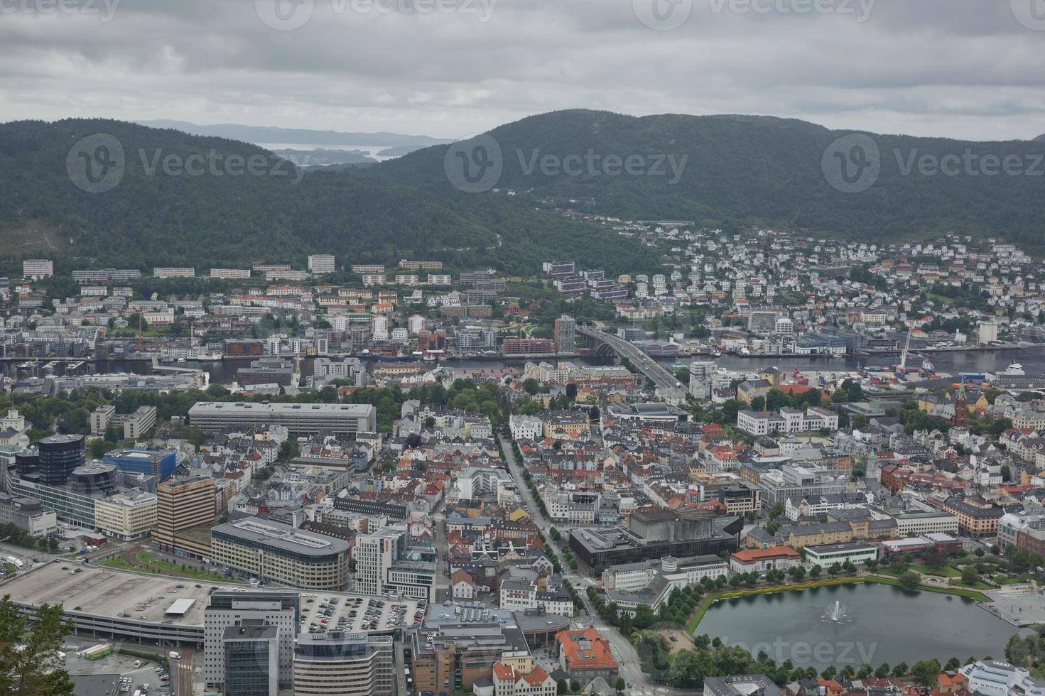 vista da cidade de bergen do monte floyen foto