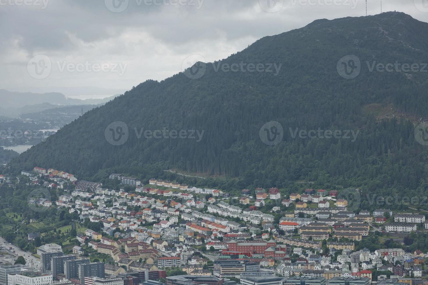 vista da cidade de bergen do monte floyen foto