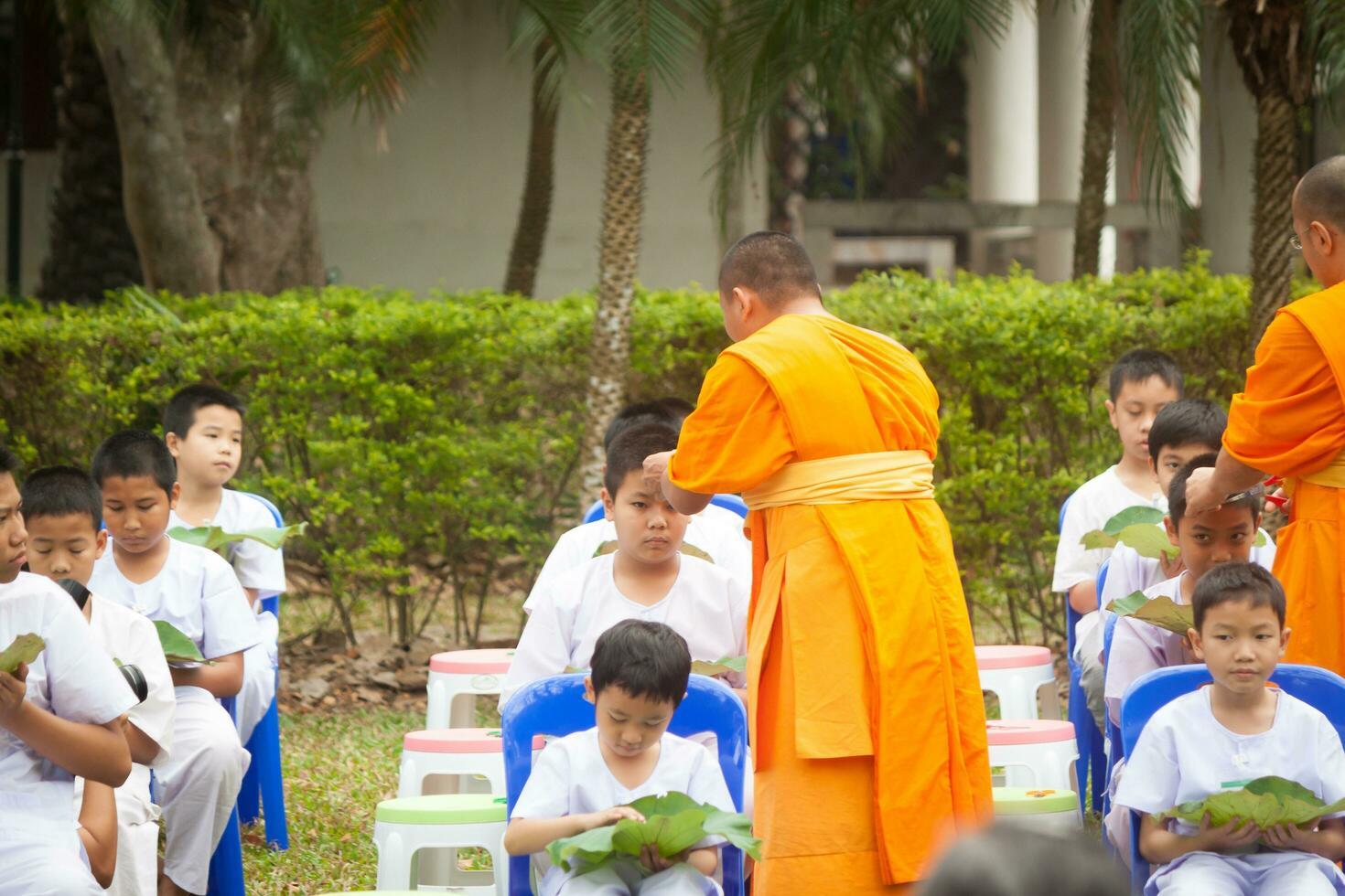 Chiang Mai, Tailândia - tornar-se uma novato monge 12-03-2018 Lugar, colocar lanna dhutanka dentro Tailândia foto