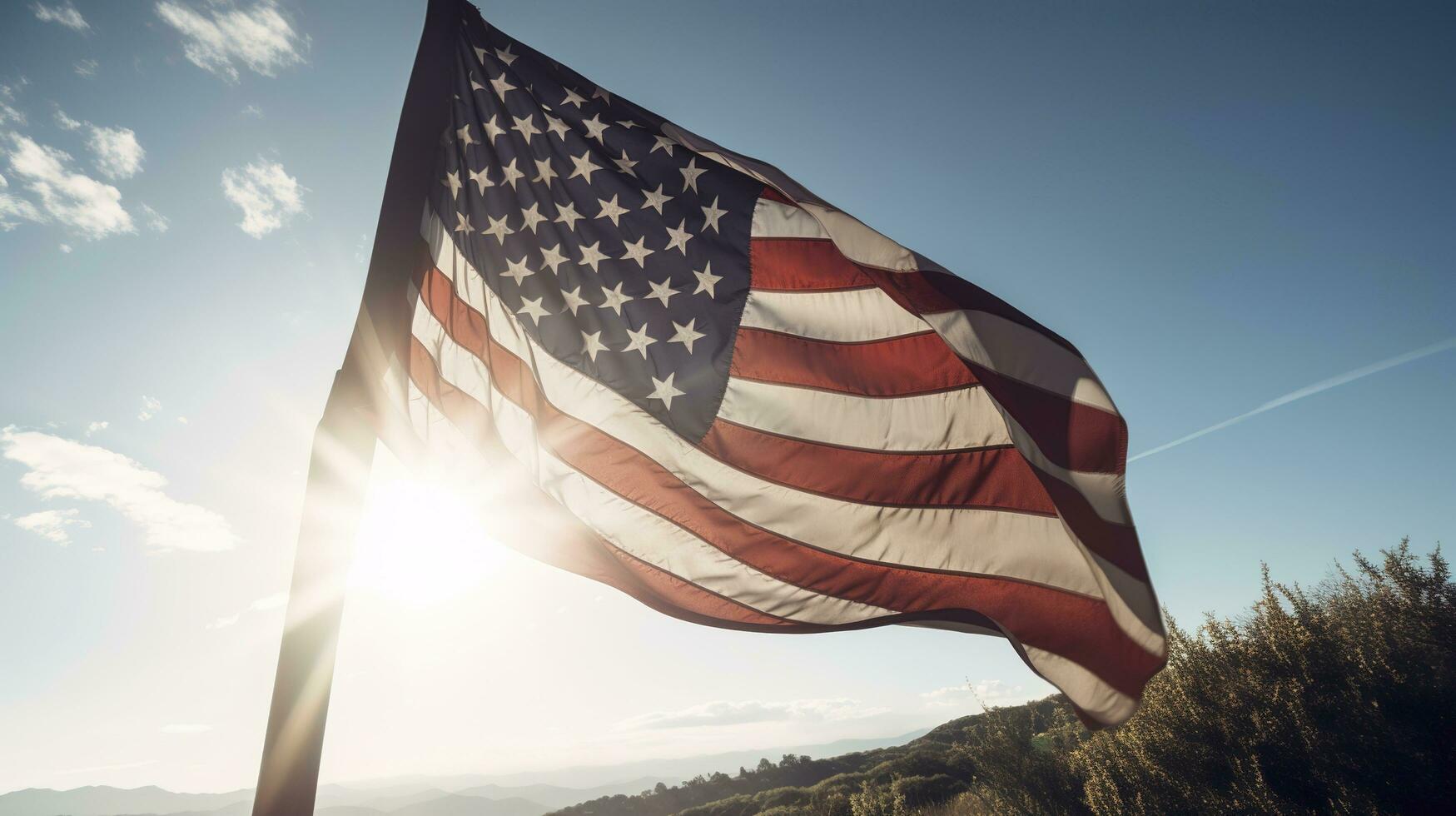 retroiluminado nos nacional bandeira vôo e acenando dentro a vento sobre cinzento tormentoso nublado céu, símbolo do americano patriotismo, baixo ângulo, gerar ai foto