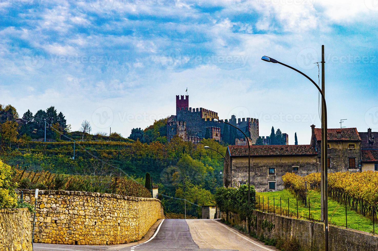 castelo em soave perto de verona foto