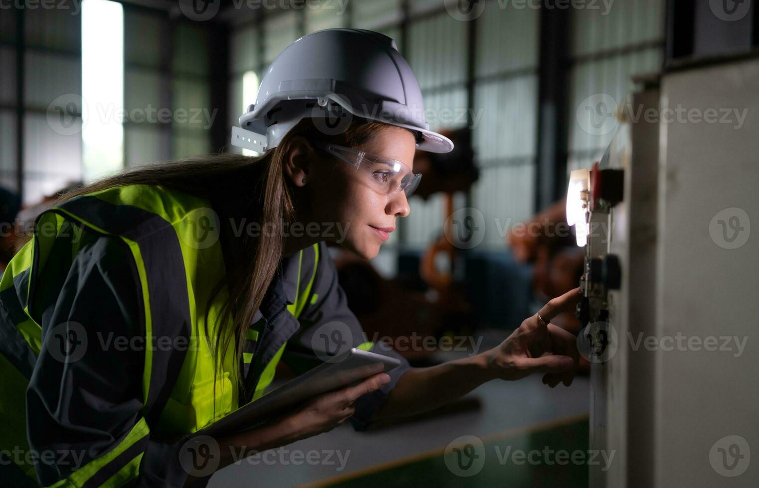 a eletrônico o circuito borda usava para ao controle a Operação do a robótica braço. isto é uma artificial inteligência este engenheiros ter para Verifica e atualizar Programas todos a tempo. foto