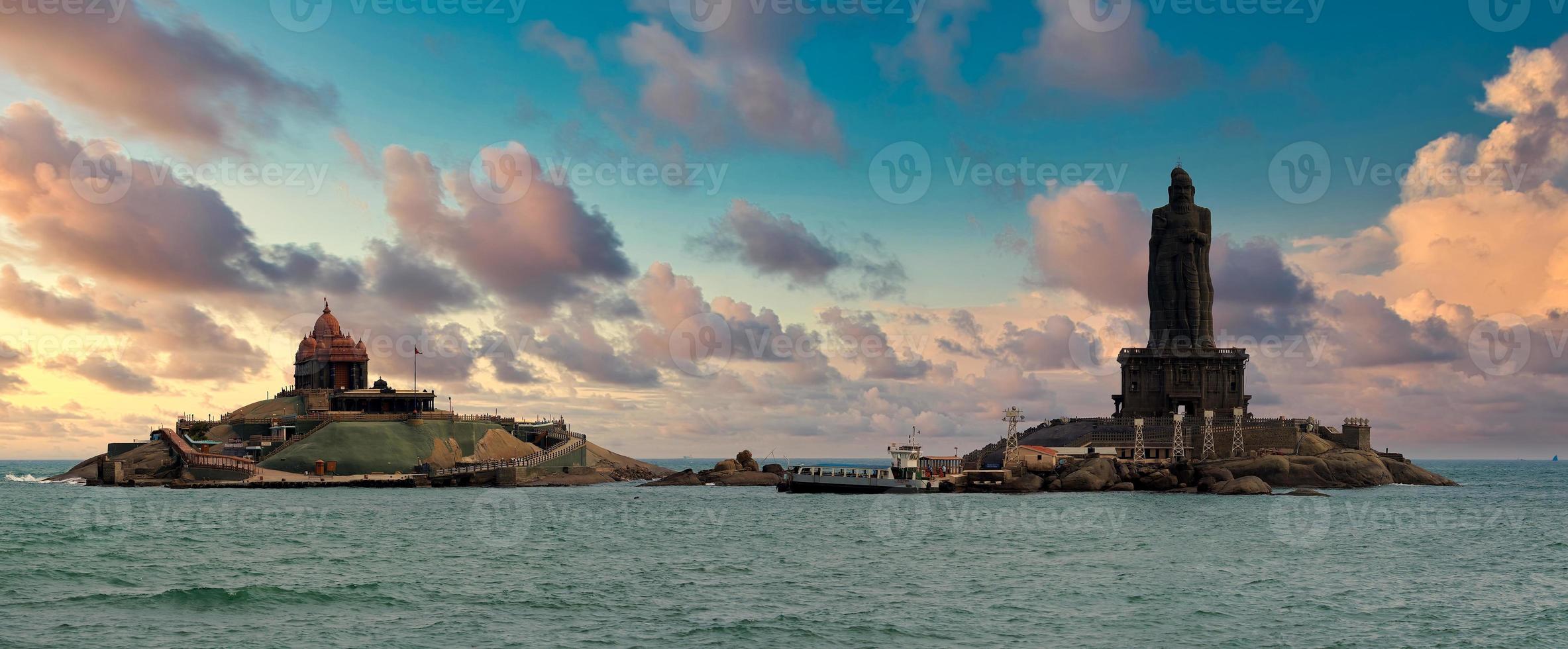 belo horizonte com nuvens dramáticas em kanyakumari india foto