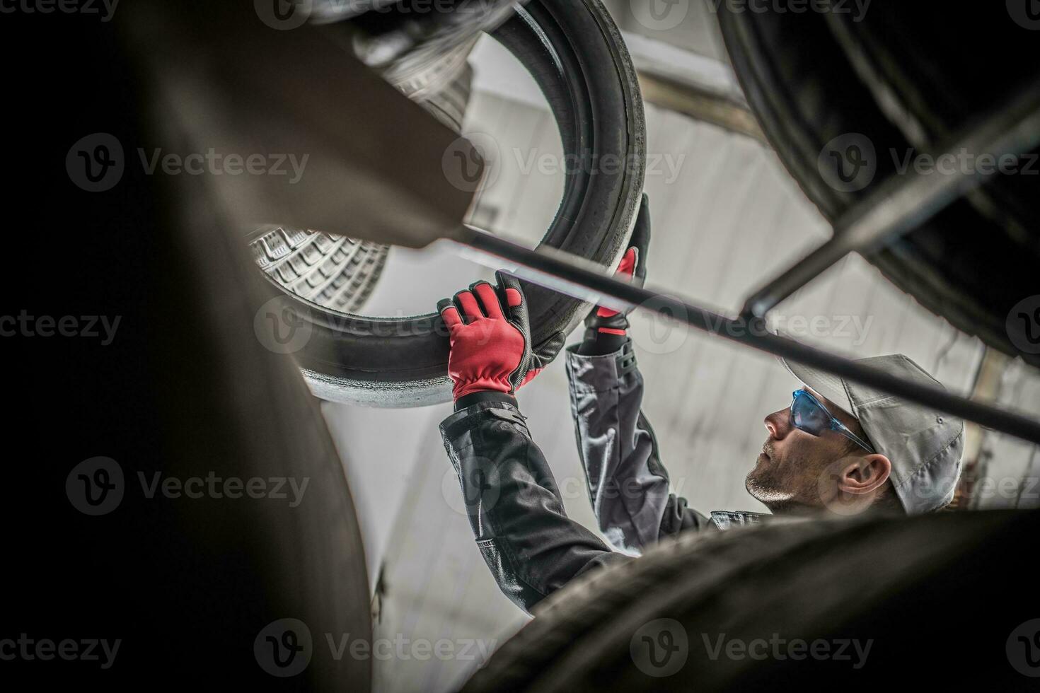 vulcanizando Serviços trabalhador foto