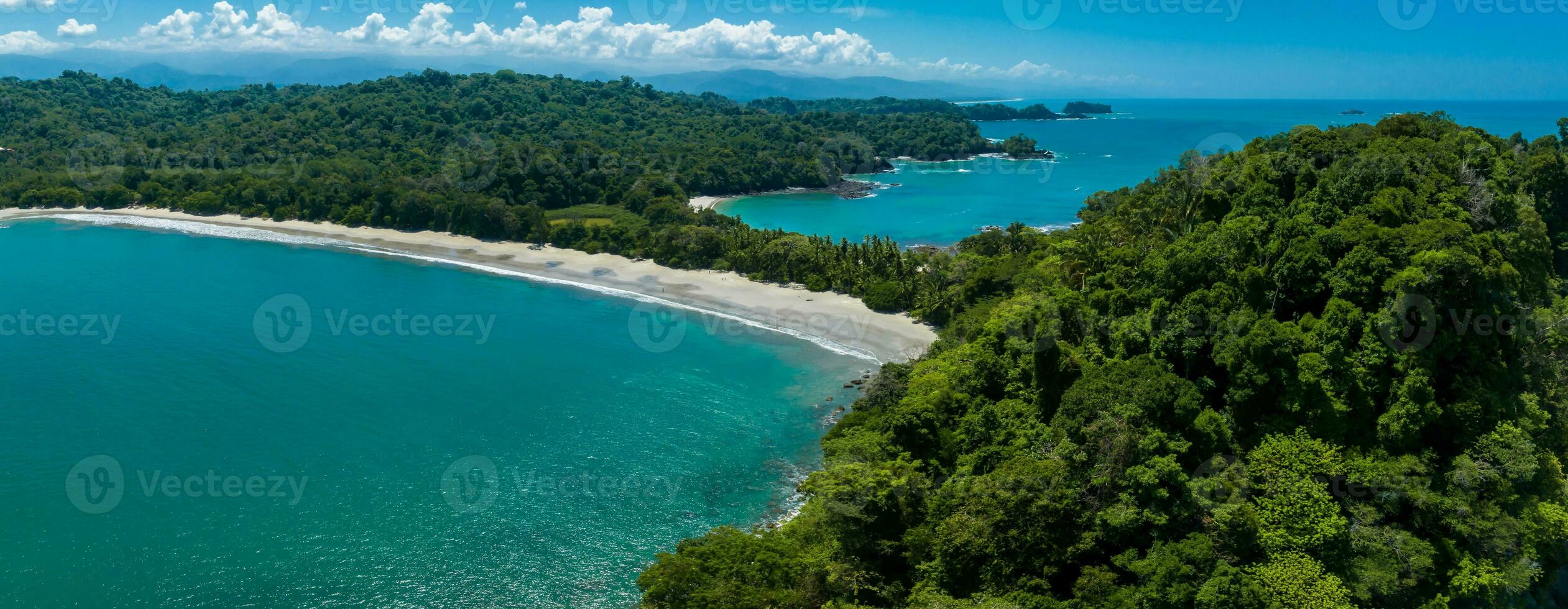 aéreo Visão do manuel antonio nacional parque dentro costa rica. foto