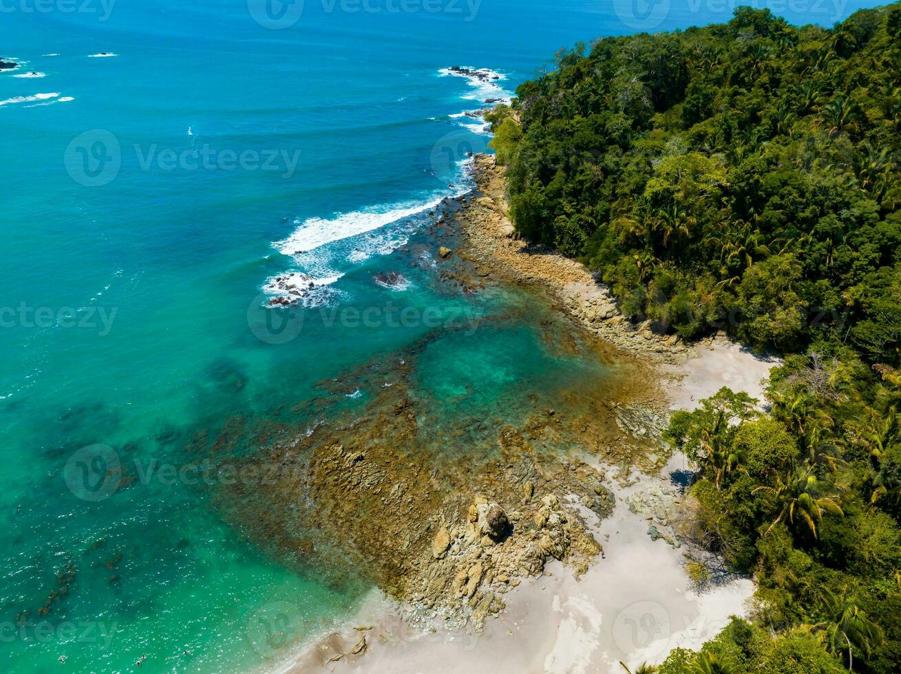 aéreo Visão do manuel antonio nacional parque dentro costa rica. foto