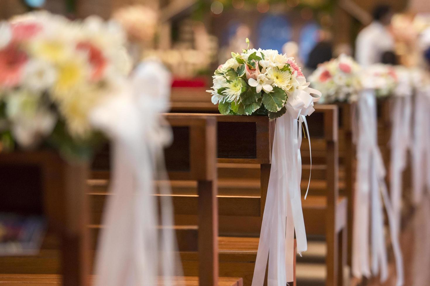 flor e decoração de casamento cristão foto