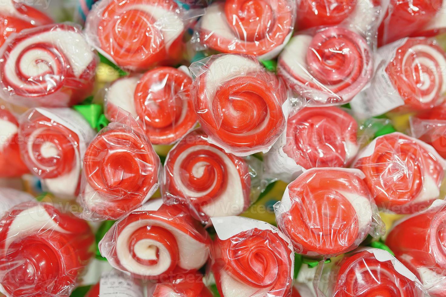 pirulitos em forma de buquê de rosas foto