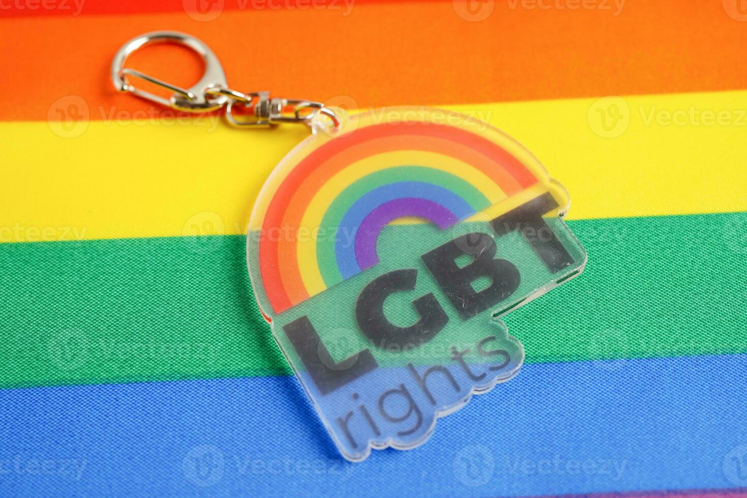 lgbt certo, arco Iris bandeira, símbolo do lgbt orgulho mês comemoro anual dentro Junho social, símbolo do gay, lésbica, bissexual, transgênero, humano direitos e paz. foto