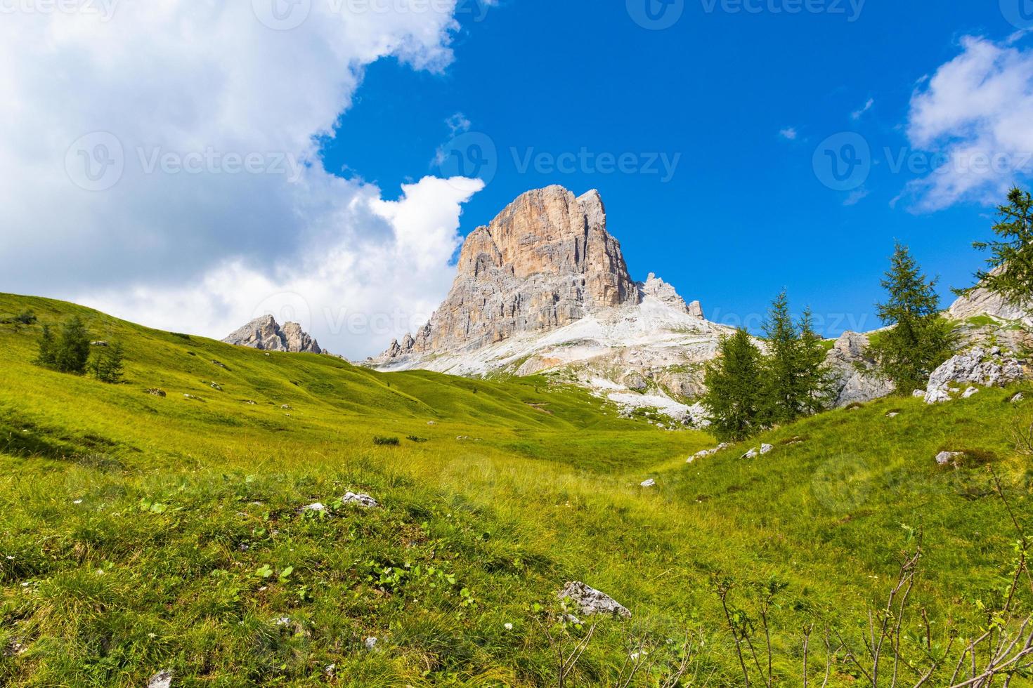 prados das dolomitas foto