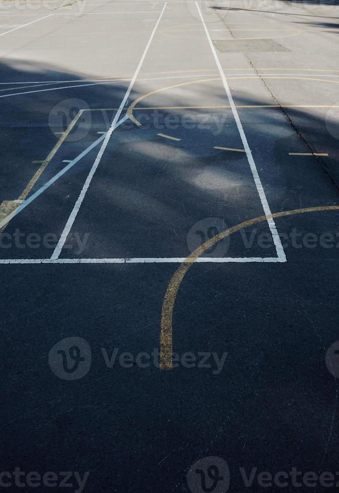 campo de futebol de rua vazio foto