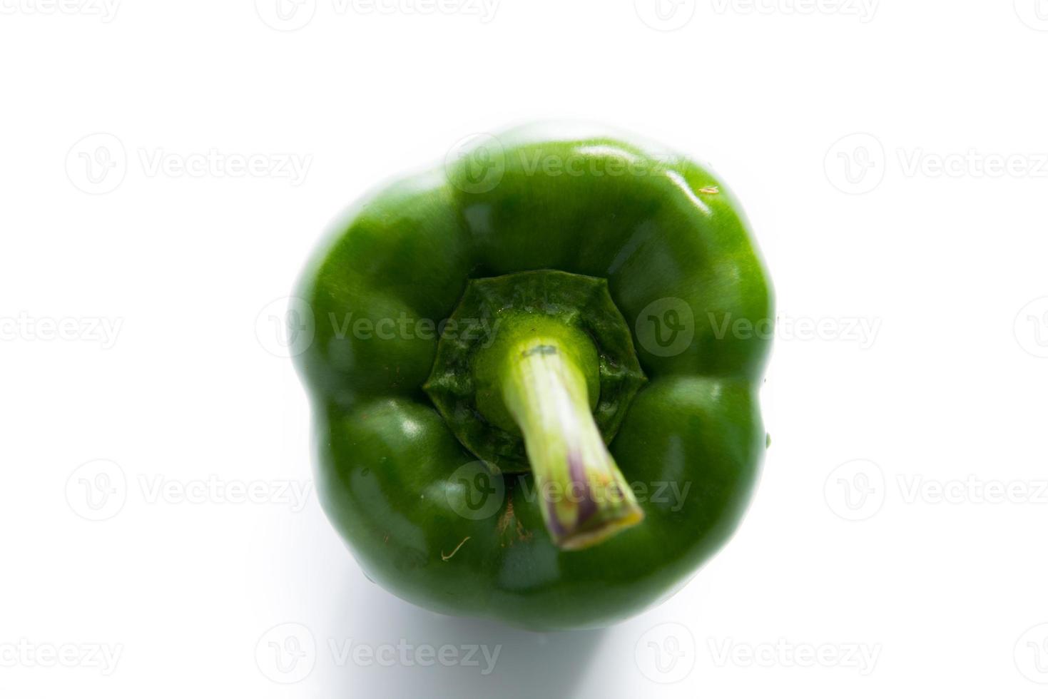 close up pimenta doce no branco foto