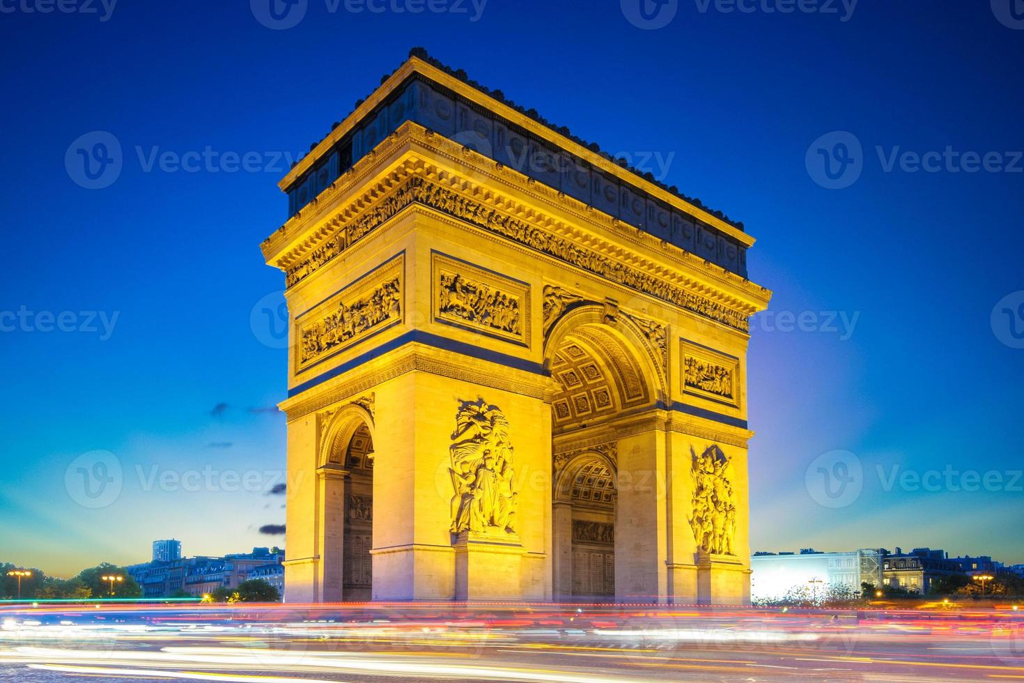 arco do triunfo, também conhecido como arco triunfal em paris, frança foto