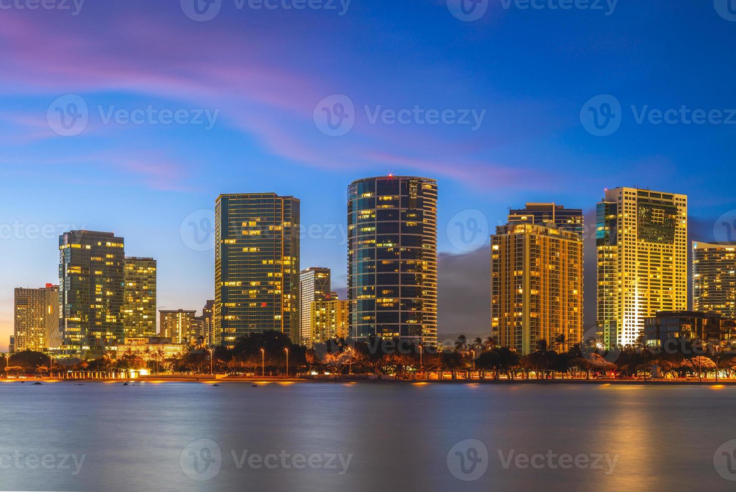 vista da cidade de honolulu na ilha de oahu, havaí, nos foto