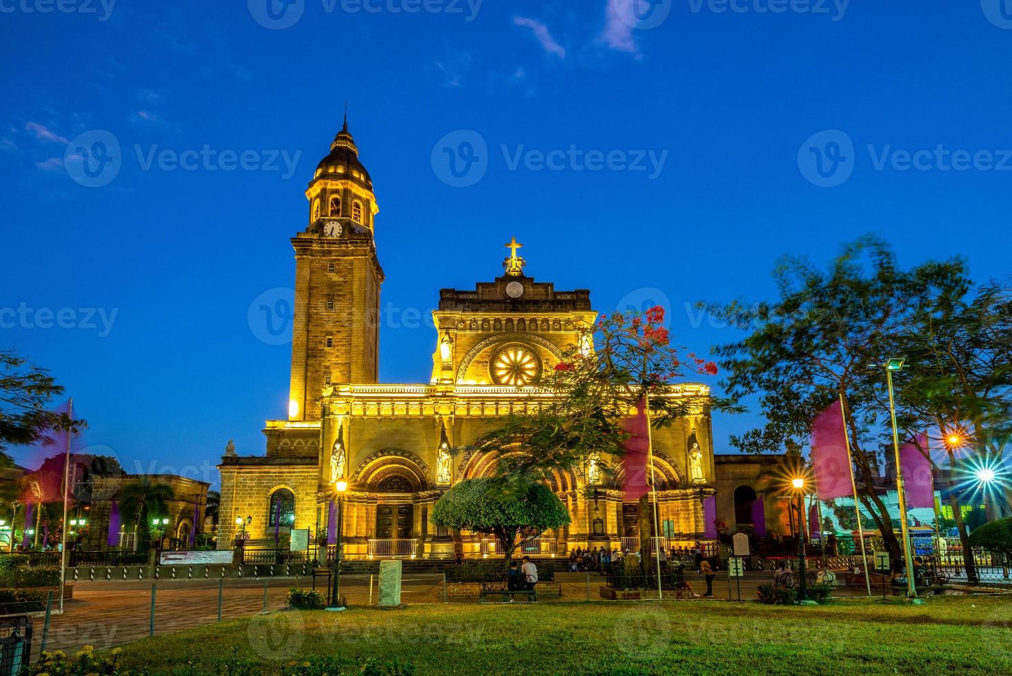 catedral de manila em intramuros, manila, filipinas foto