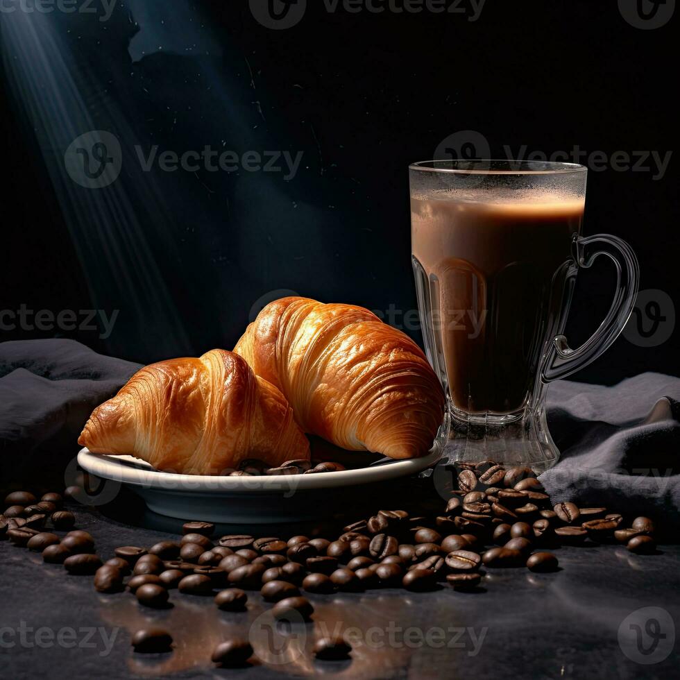 café com croissant e café feijões em Preto fundo foto