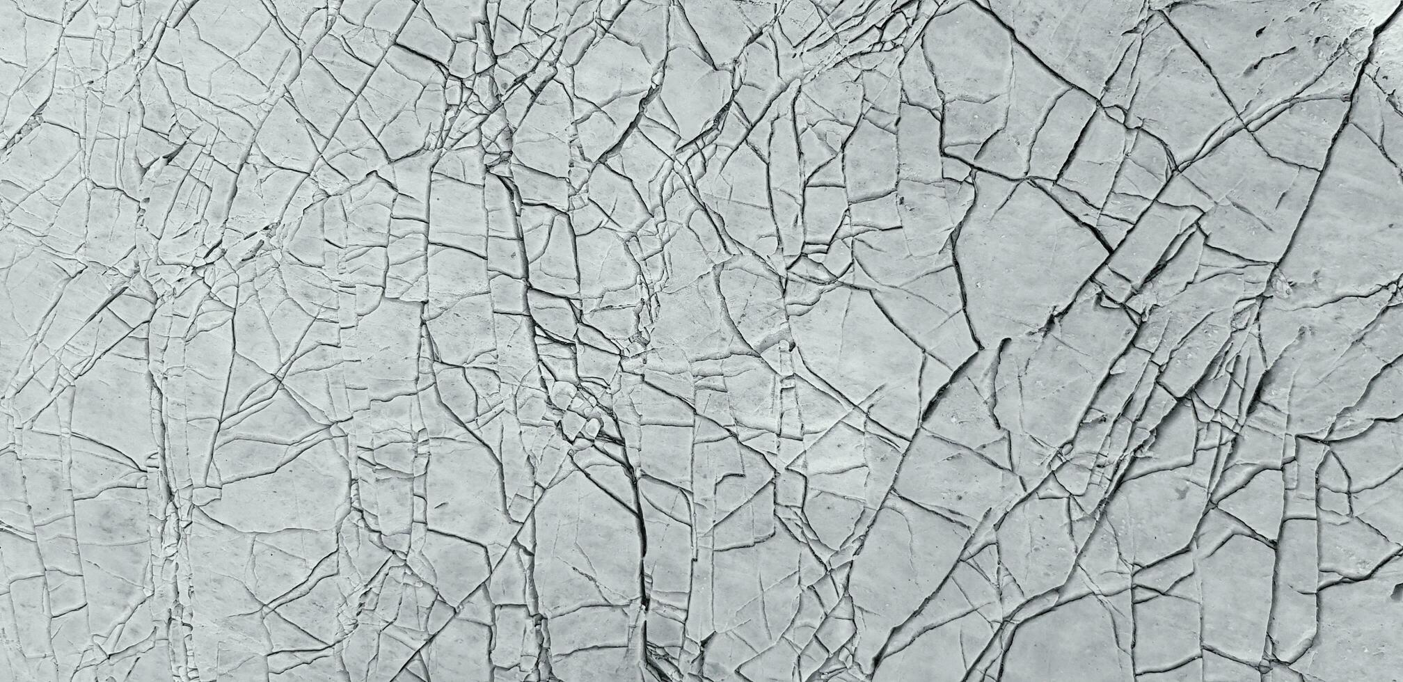 abstrato linha padronizar em cinzento ou cinzento mármore telha chão para fundo. arte papel de parede e rachado em superfície ou estragado conceito. foto