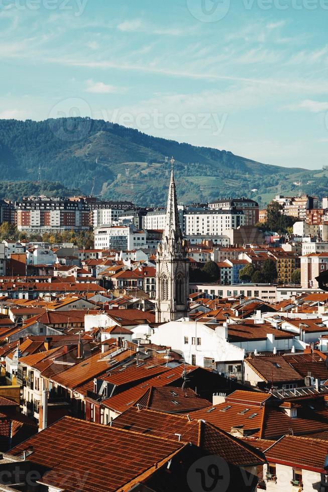 vista da cidade de bilbao, espanha foto