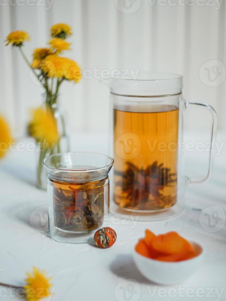 malha floral chá de lótus branco bem-estar foto