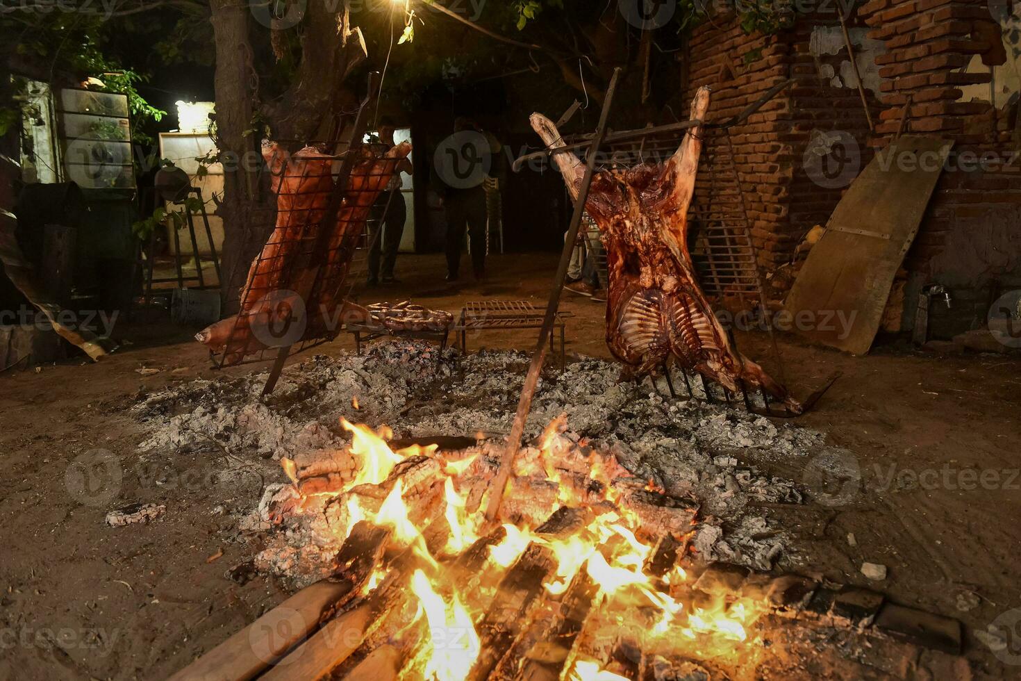 cordeiro no espeto foto