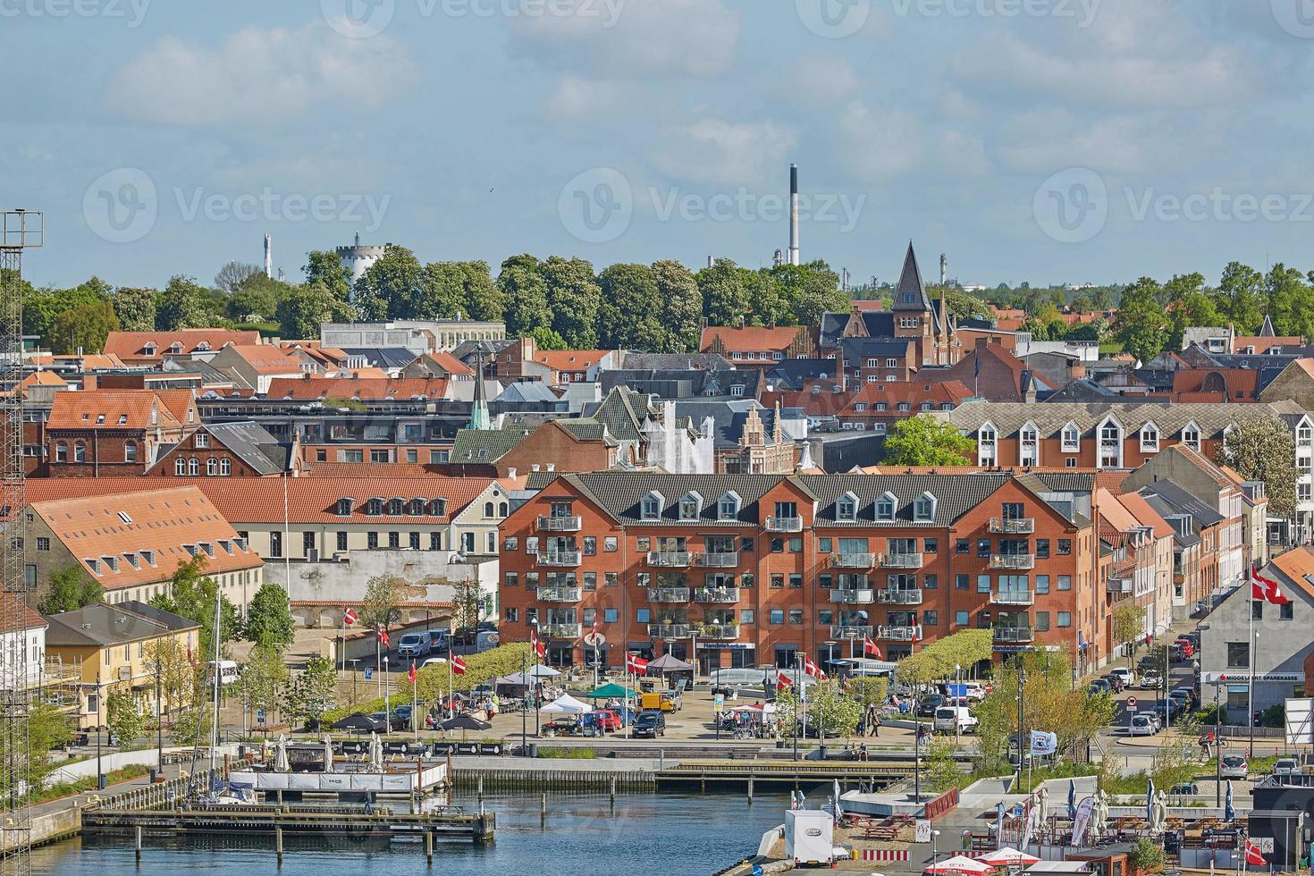 vista da cidade fredericia na dinamarca foto