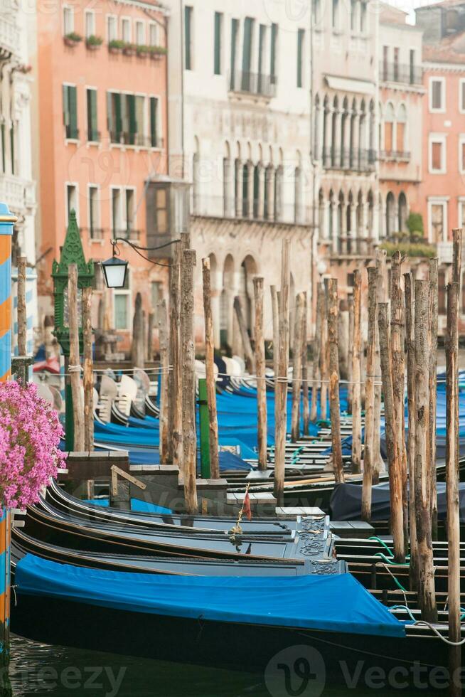 Veneza, uma encantador cidade dentro Itália, cheio do história e medieval arquitetura. foto