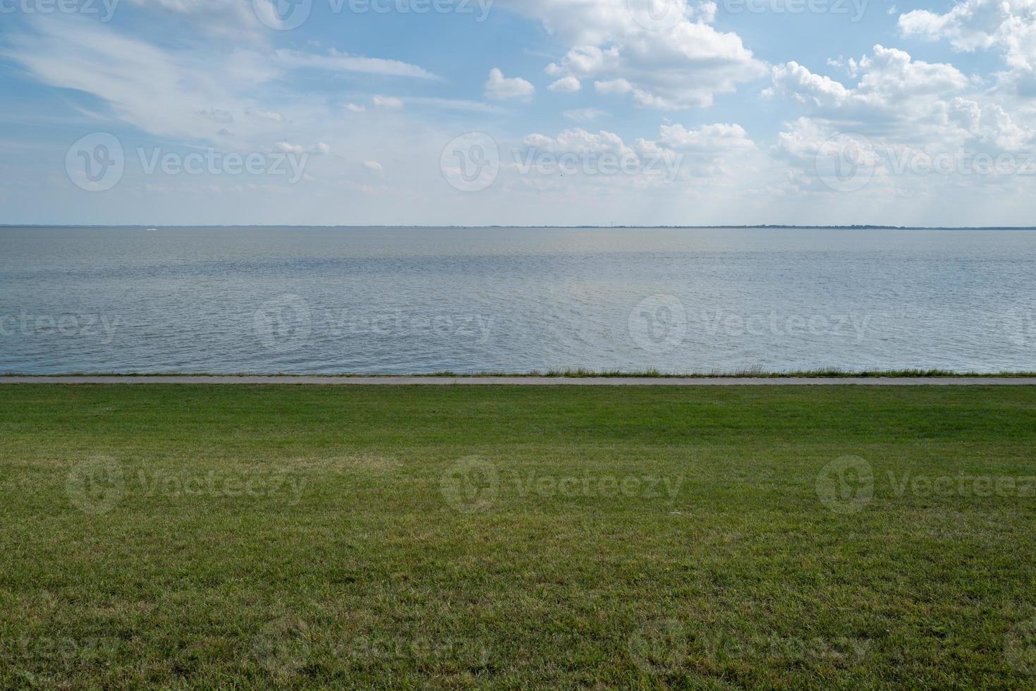 o suedstrand em wilhelmshaven na alemanha foto