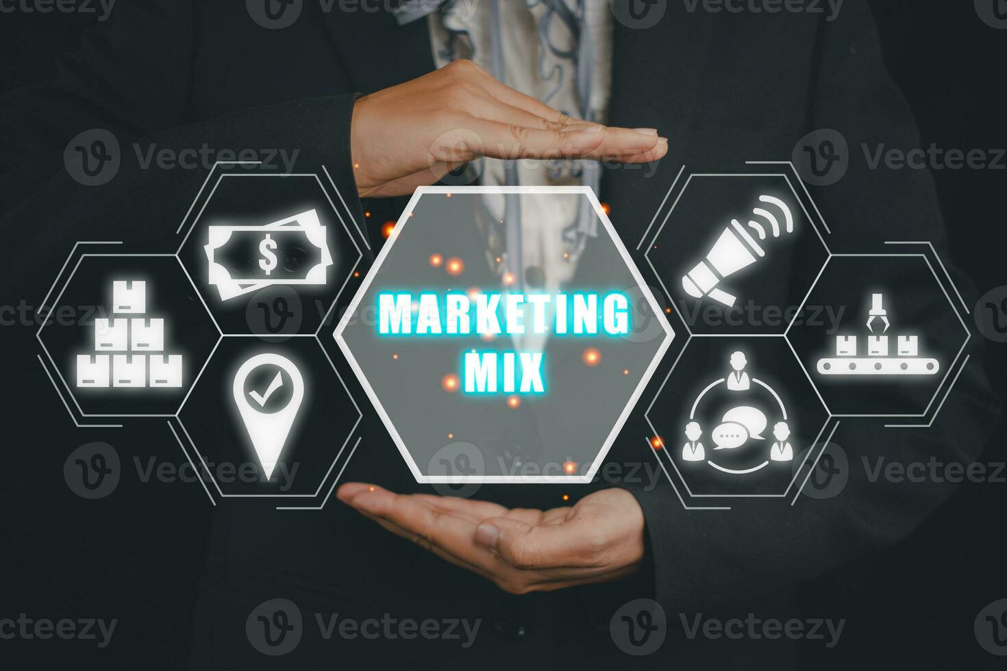 marketing misturar conceito, empresária mão segurando marketing misturar ícone em virtual tela. foto