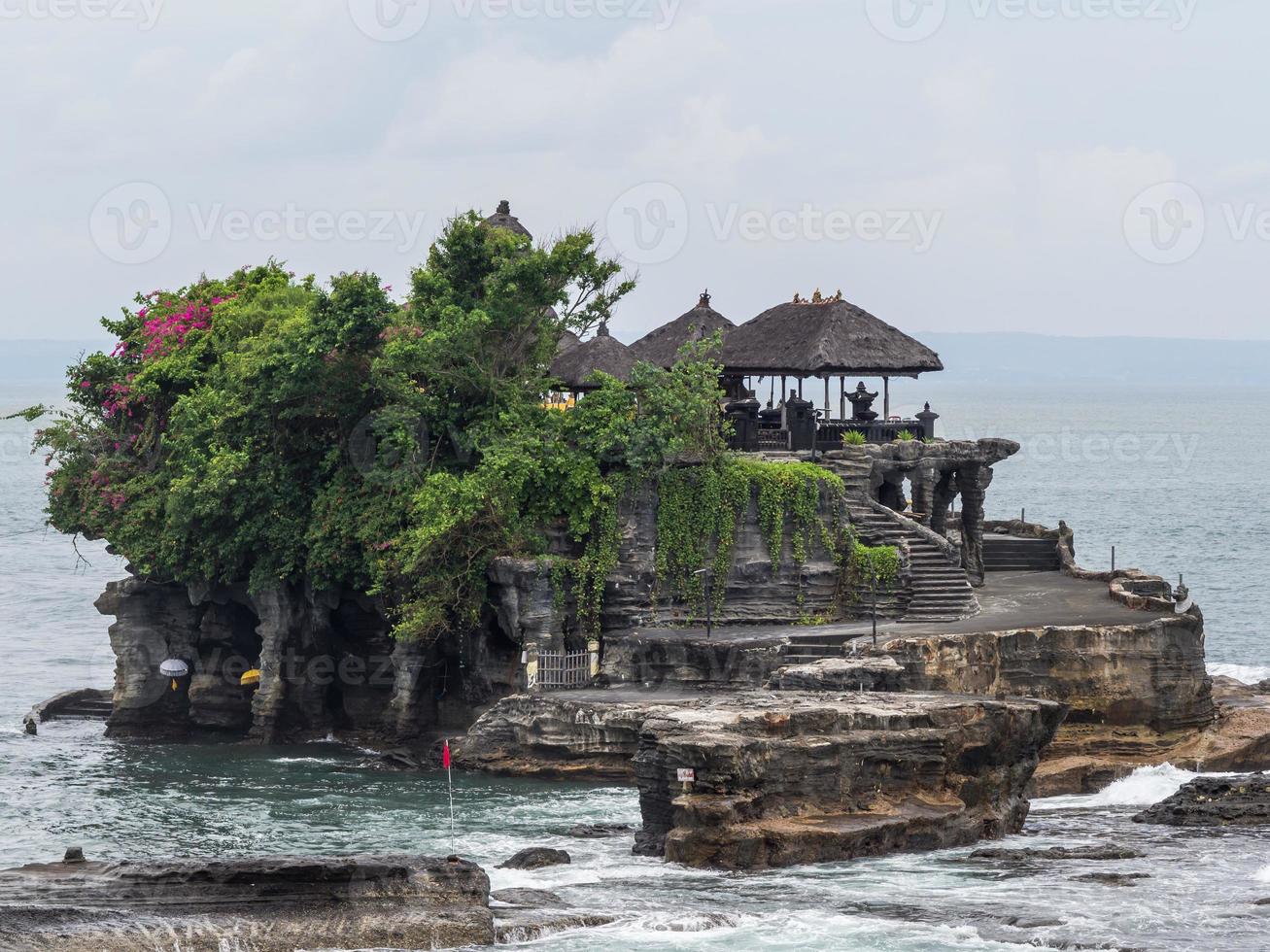 templo tanah lot em bali foto