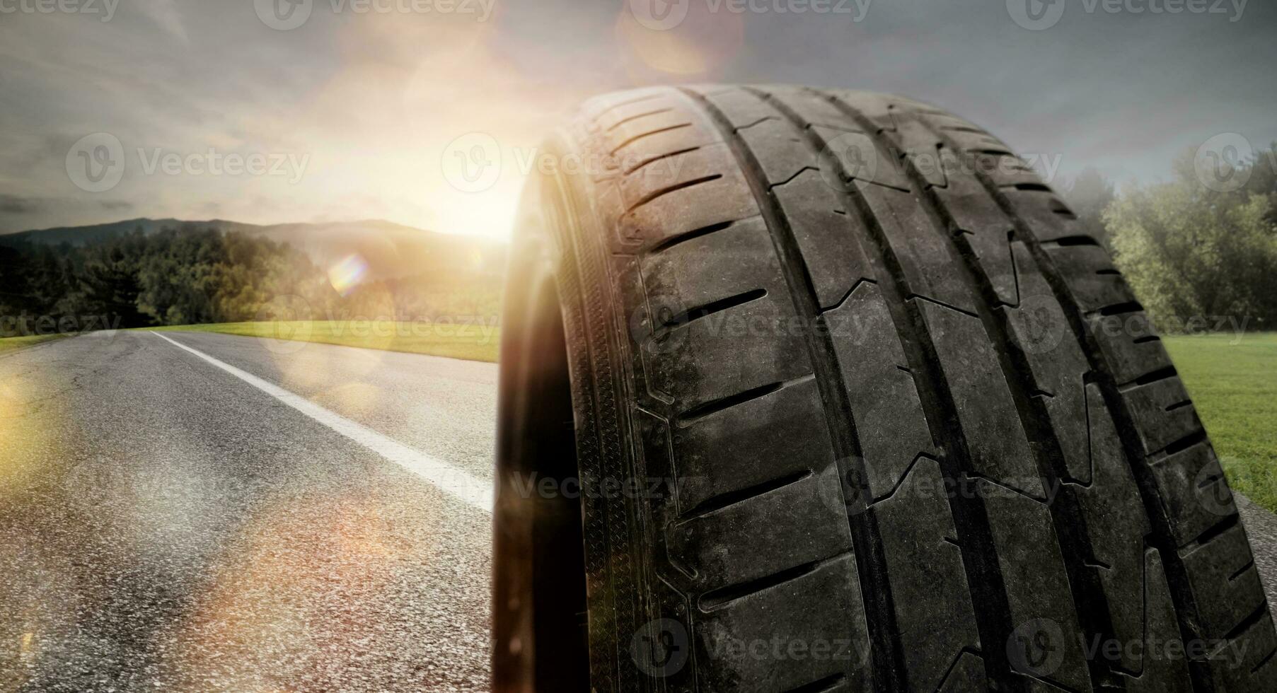 isolado moderno e seguro Projeto do uma pneu foto