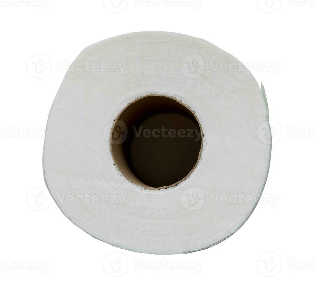 topo Visão do solteiro lenço de papel papel lista para usar dentro banheiro ou Sanitário com oco dentro a meio isolado em branco fundo com recorte caminho. foto