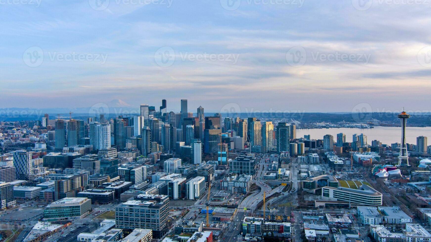 Seattle, Washington Horizonte às pôr do sol foto