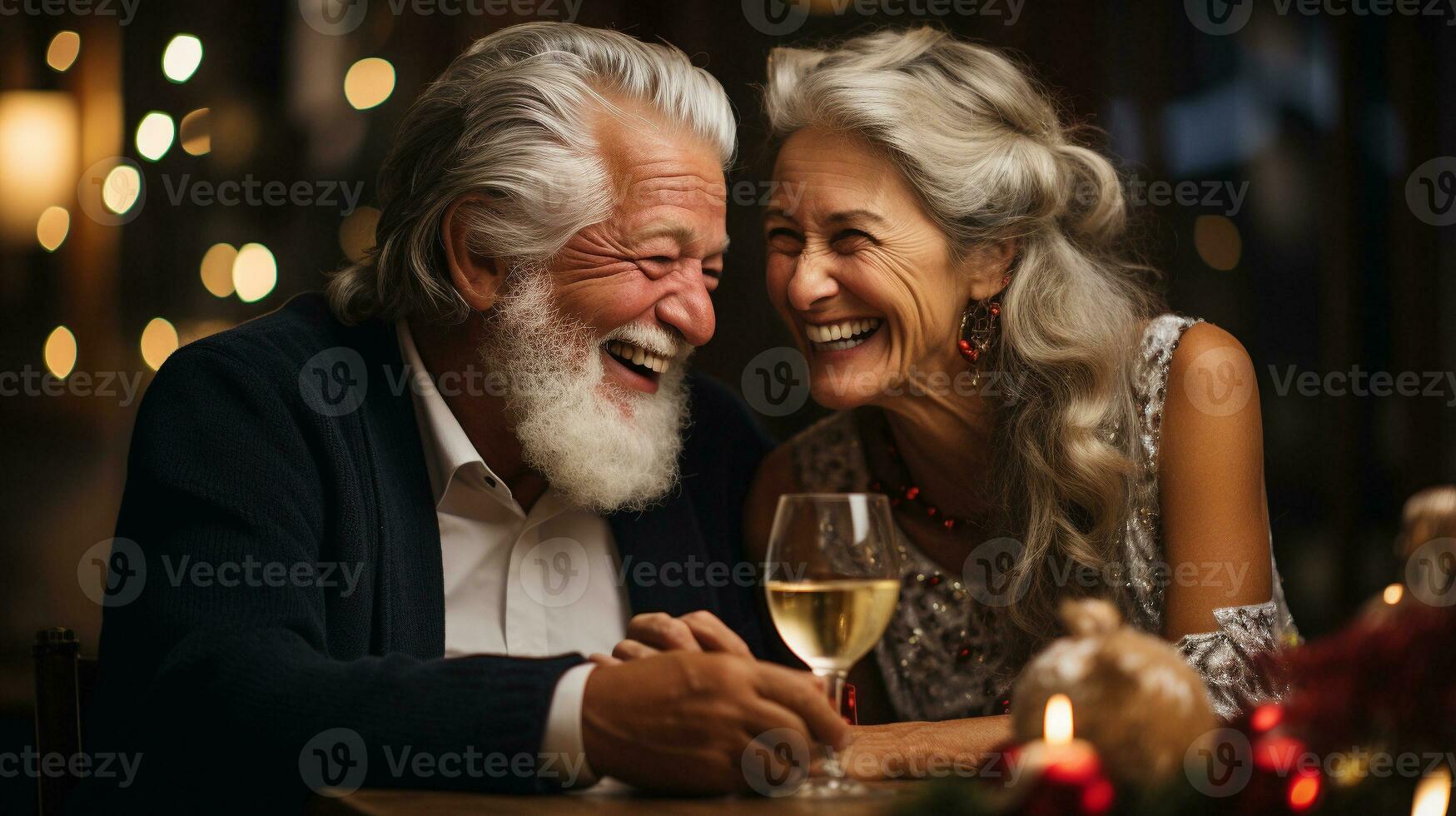 feliz Senior adulto casal desfrutando uma feriado vidro do vinho juntos Fora em a Cidade - generativo ai. foto