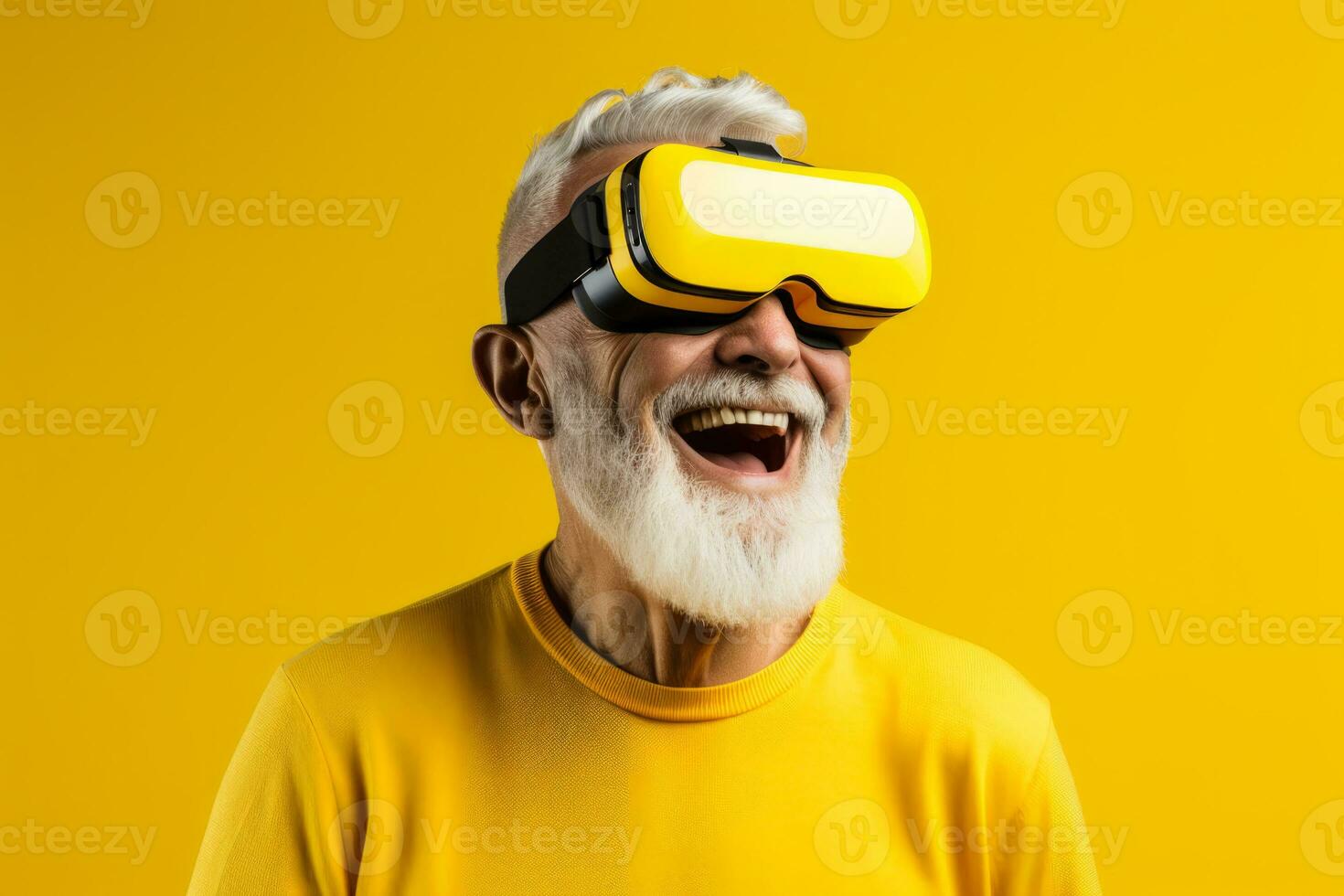 Senior masculino dentro vr googles foto com esvaziar espaço para texto