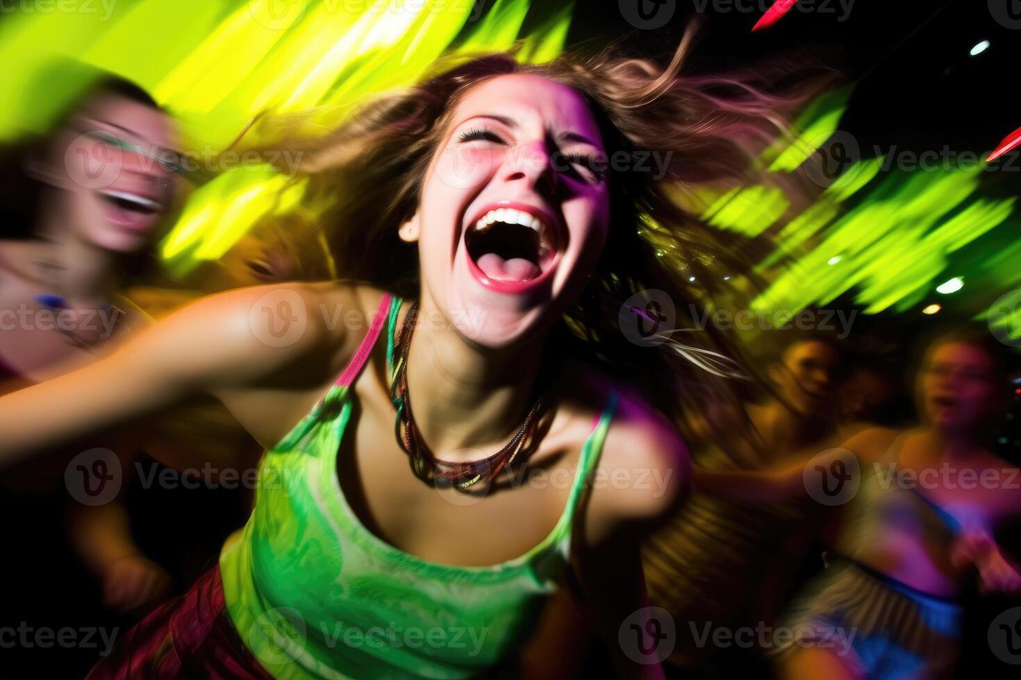 a vibrante energia do uma lotado Boate com colorida luzes e pulsante música. movimento borrão, destacando a dinâmico dança movimentos do a lindo meninas e pessoal. generativo ai foto