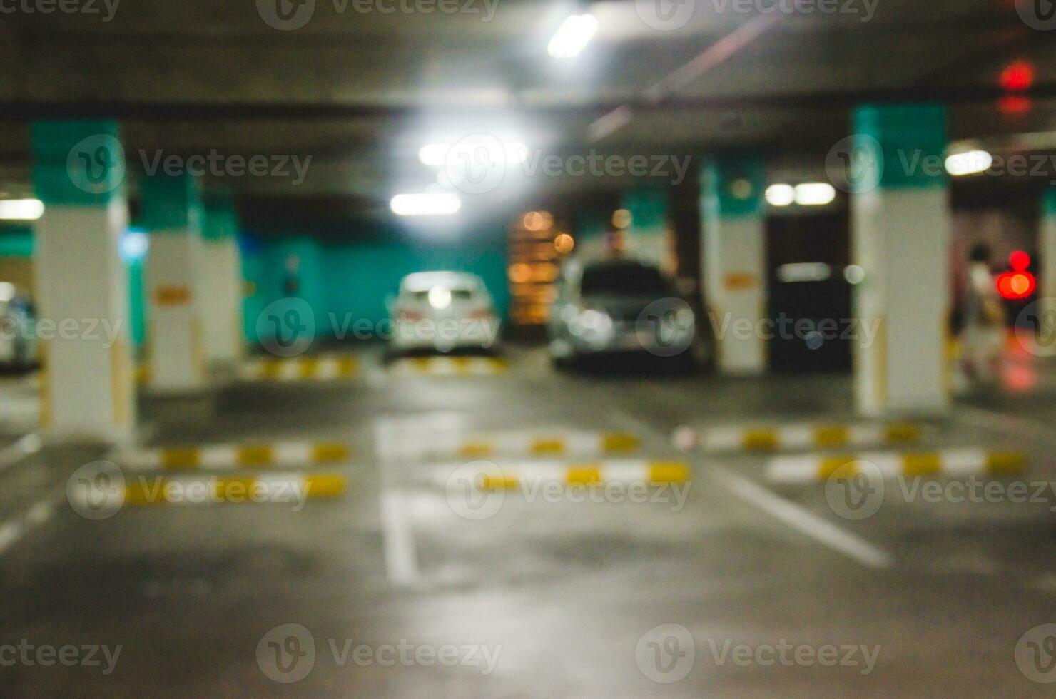 fundo desfocado de estacionamento foto