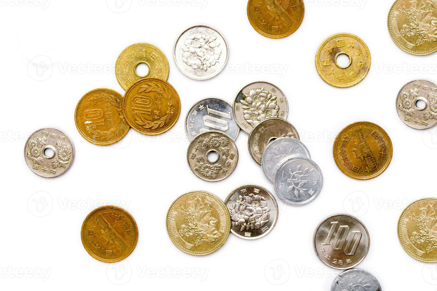 topo Visão e colheita do Japão iene moeda moedas espalhar isolar em branco fundo. foto