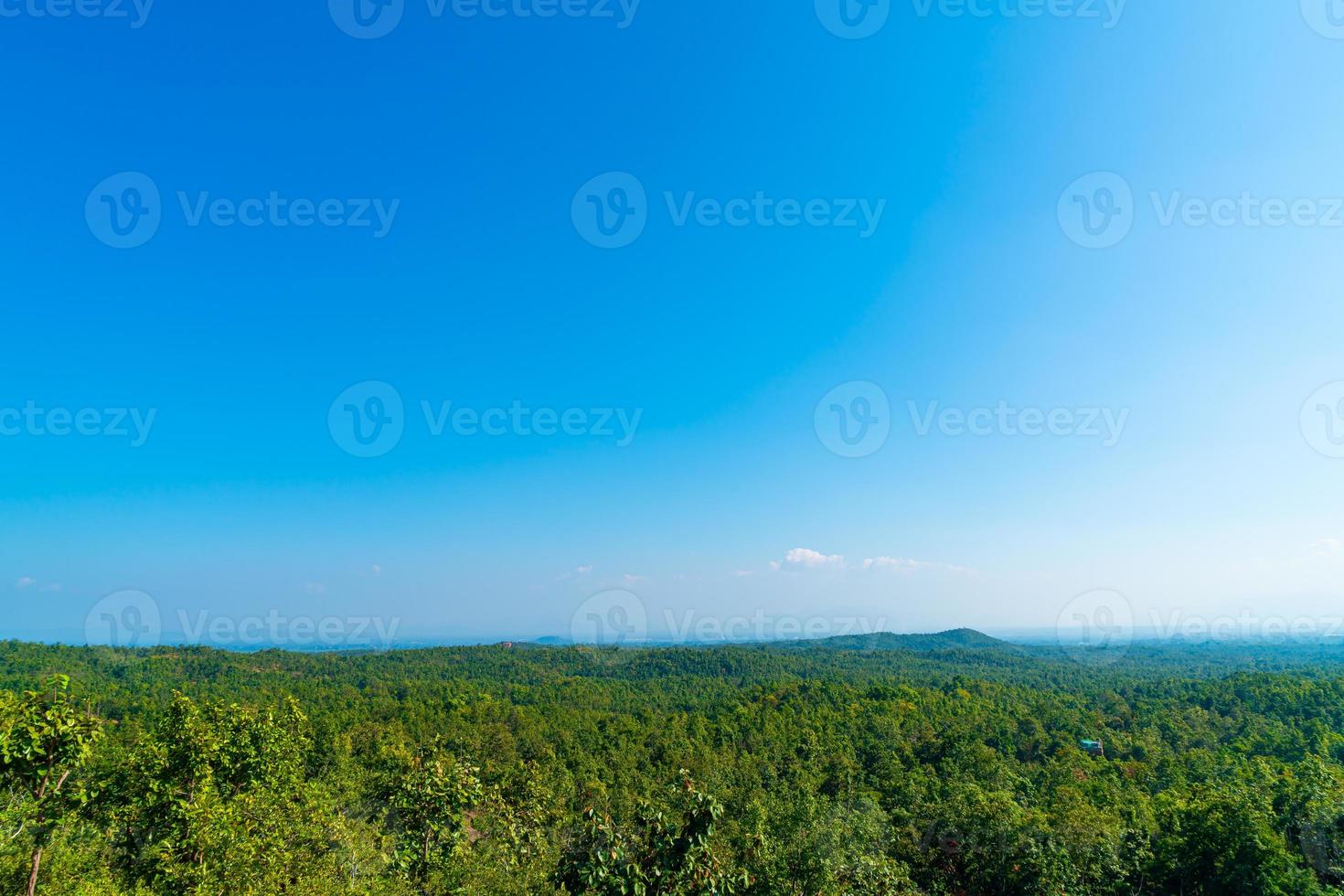 ponto de vista de pha chor no parque nacional de mae wang, chiang mai, tailândia foto